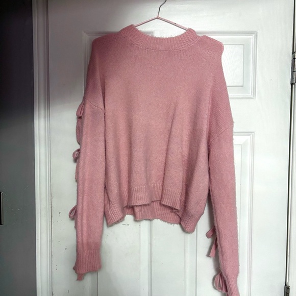 Pretty In Pink Bow Sweater - Pink - Medium - Picture 2 of 4